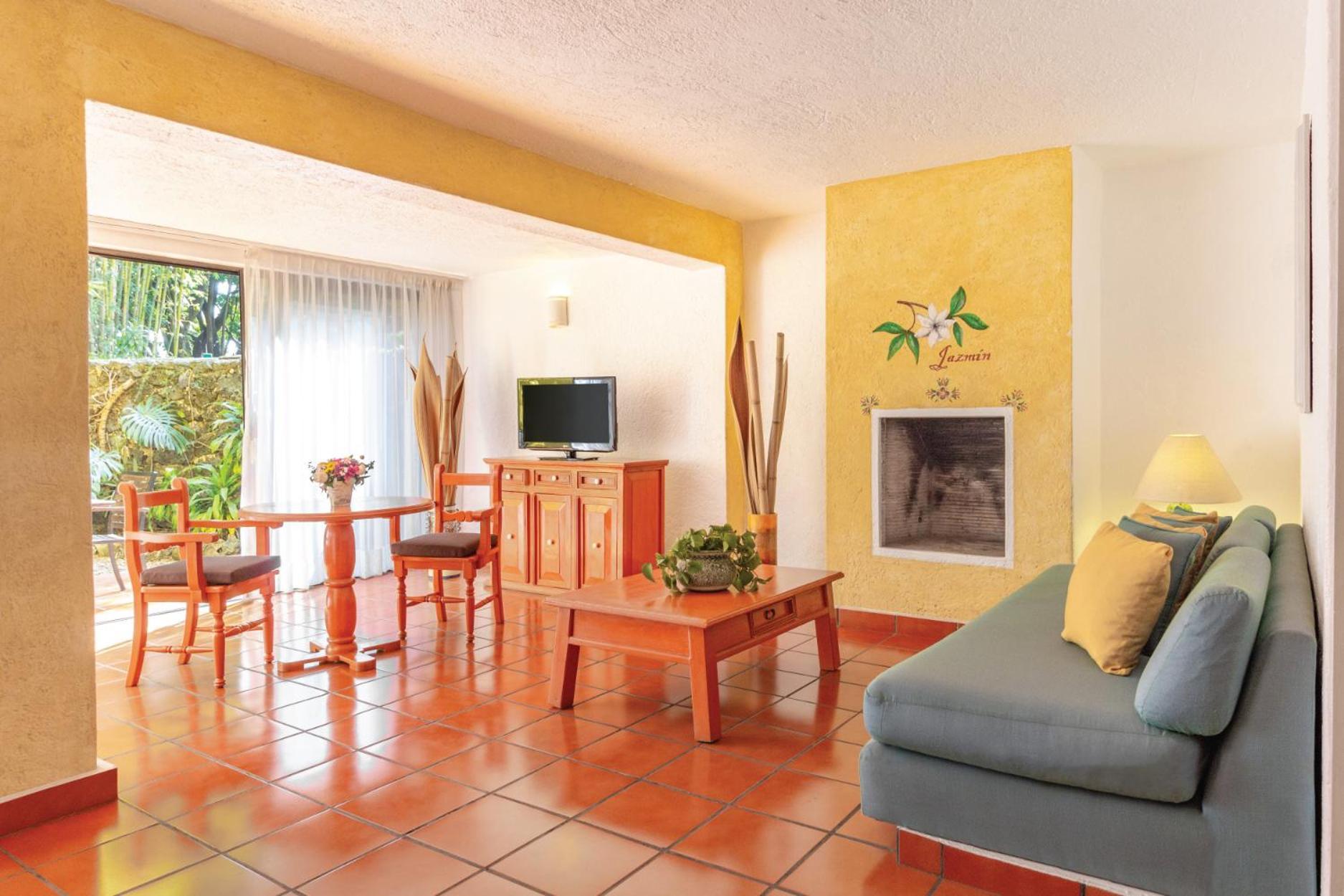 Hotel Racquet Cuernavaca Oda fotoğraf
